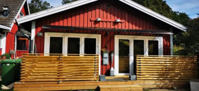 ÖLJERSJÖ COTTAGE in Lyckeby